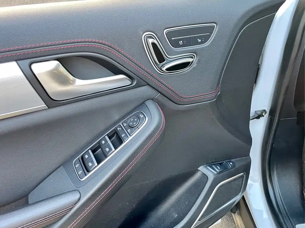 BYD Tang New Energy — миниатюра 11