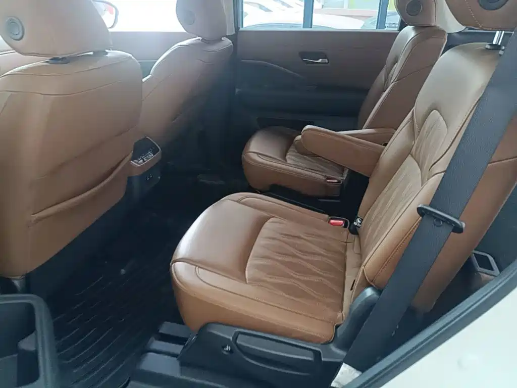 Nissan Teramont — миниатюра 17