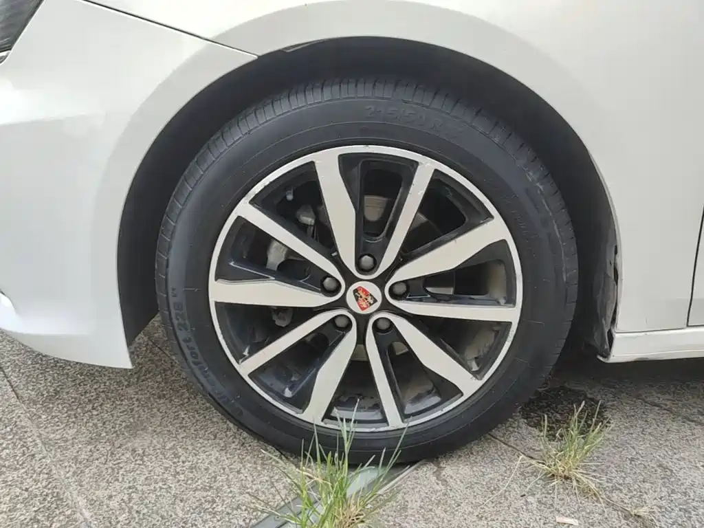 Roewe i6 Classic — миниатюра 23