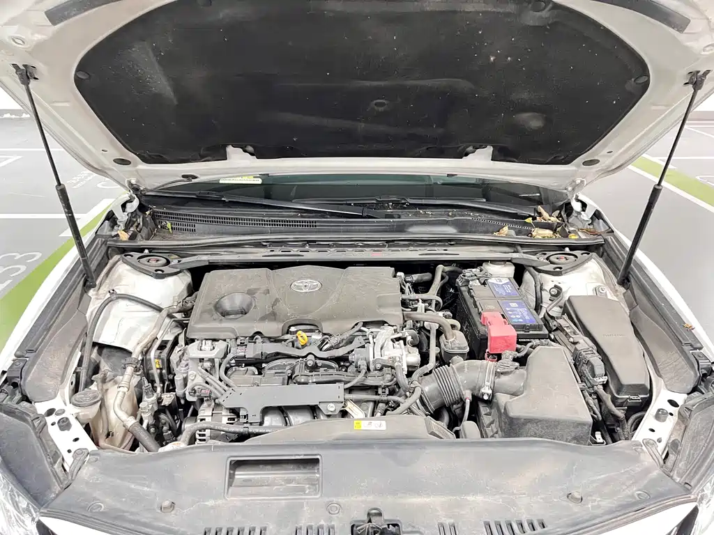 Toyota Camry — миниатюра 14