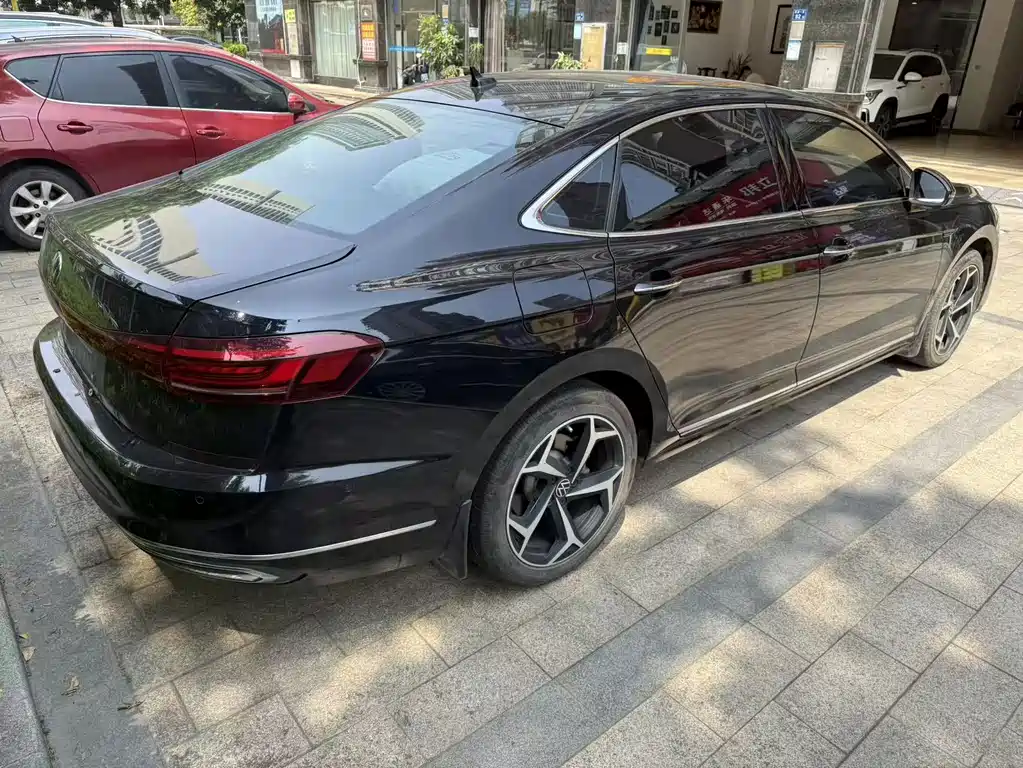 Volkswagen Passat — миниатюра 5