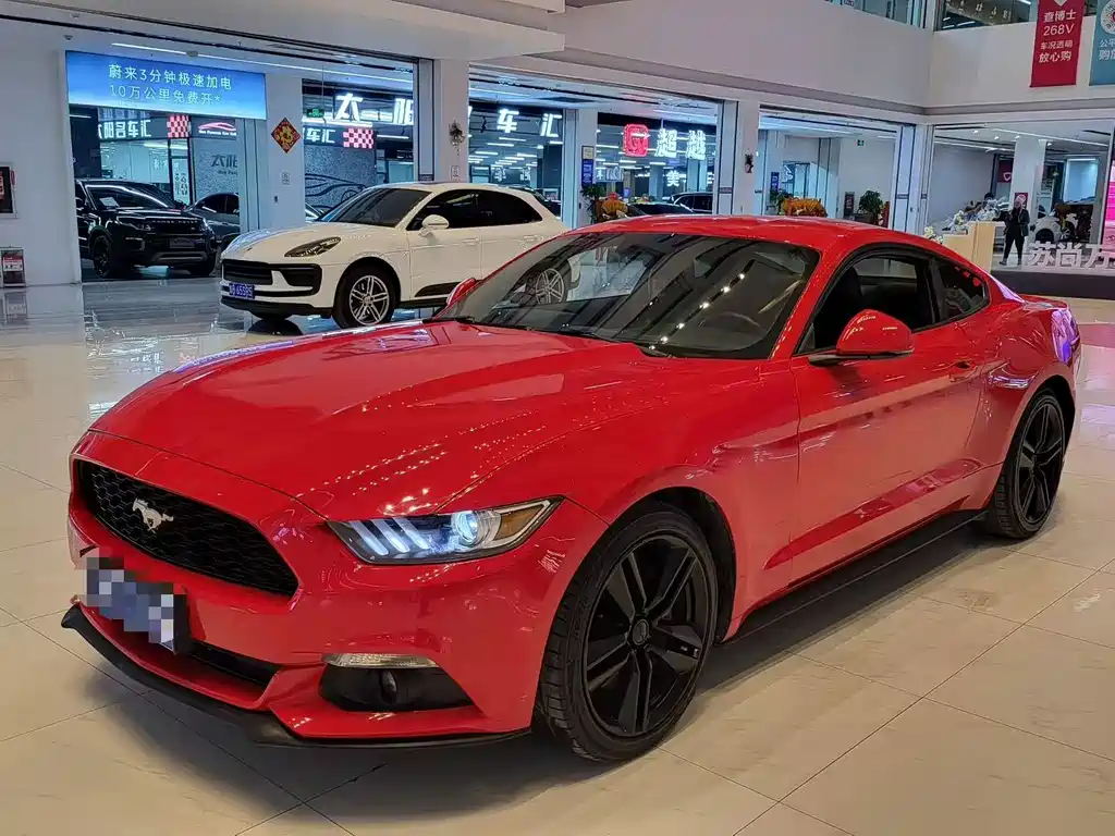 FORD MUSTANG