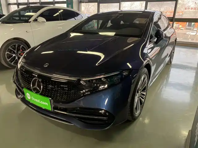 Mercedes-Benz EQS