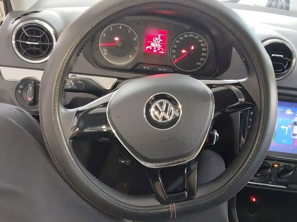 Volkswagen Jetta — миниатюра 11
