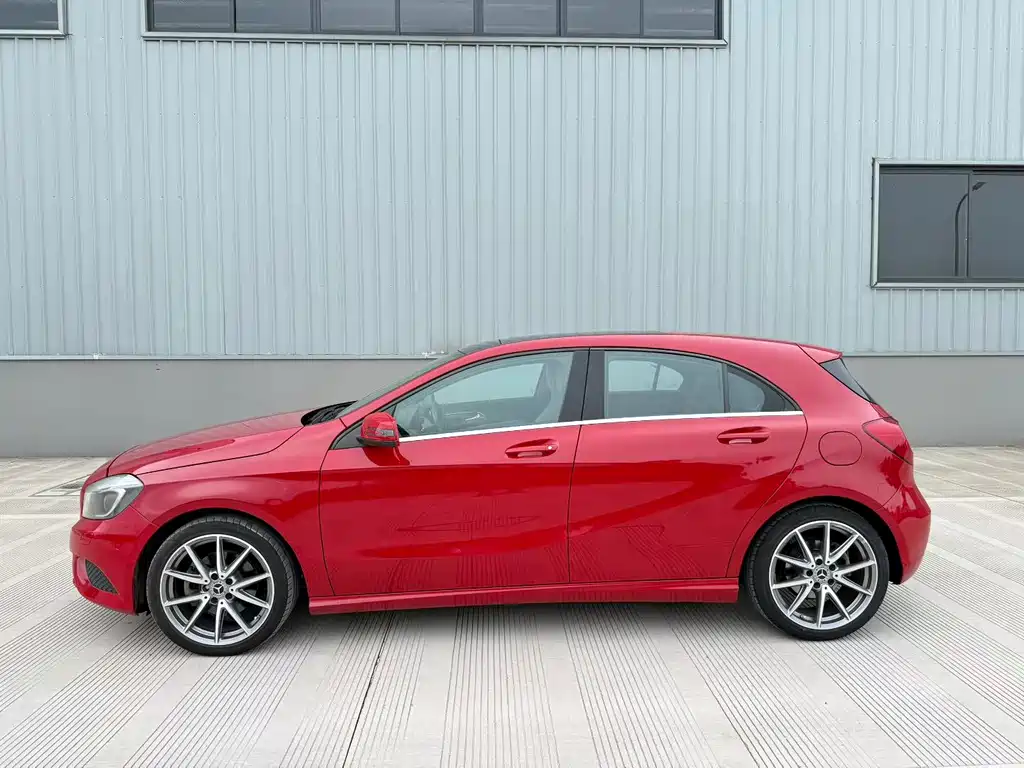 Mercedes-Benz A-Class (Import) — миниатюра 3