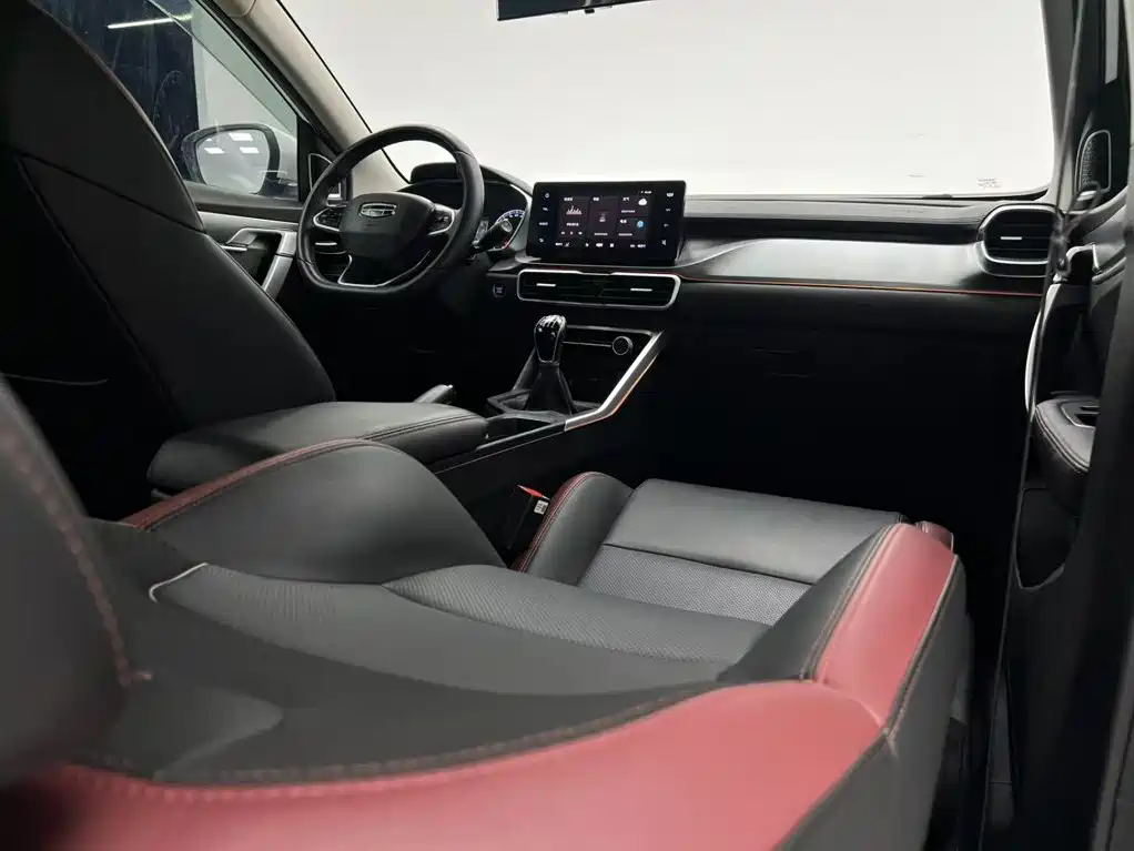 Geely Binyue — миниатюра 17