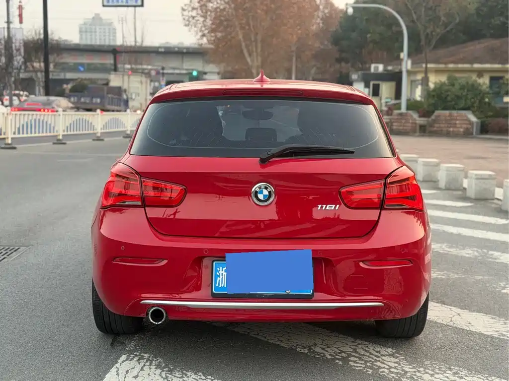 BMW 1 Series (Import) — миниатюра 4
