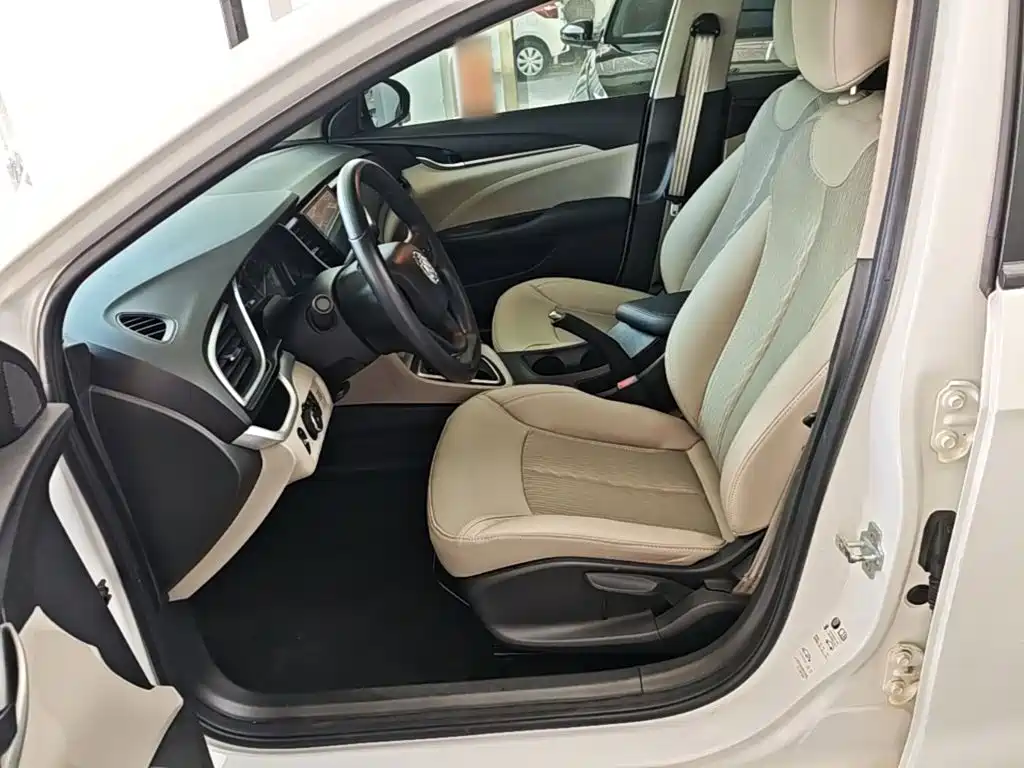 Buick Excelle — миниатюра 15
