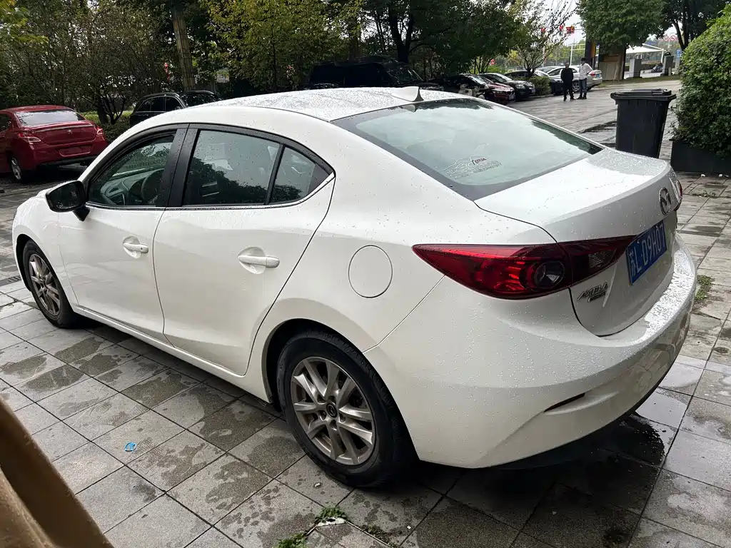 Mazda 3 Axela — миниатюра 4