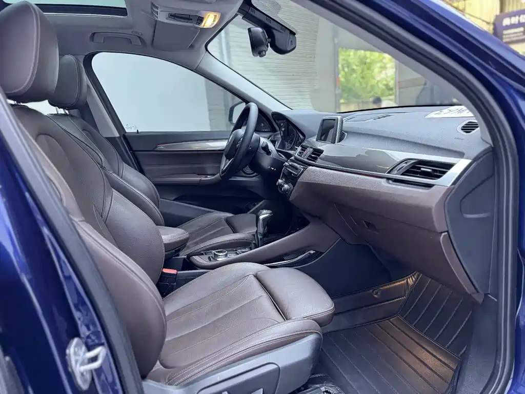 BMW X1 — миниатюра 11