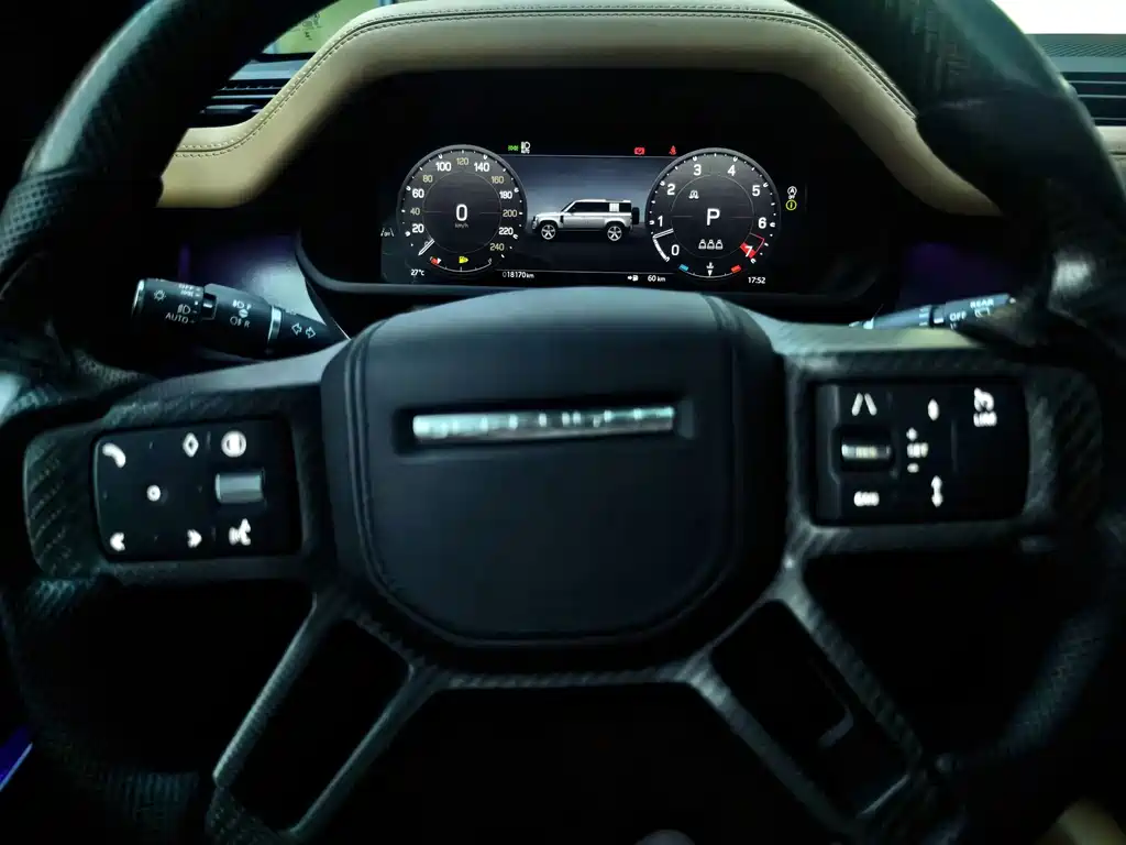 Land Rover Defender — миниатюра 12