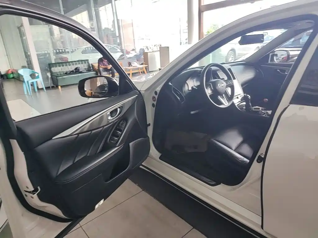 Infiniti Q50L — миниатюра 16