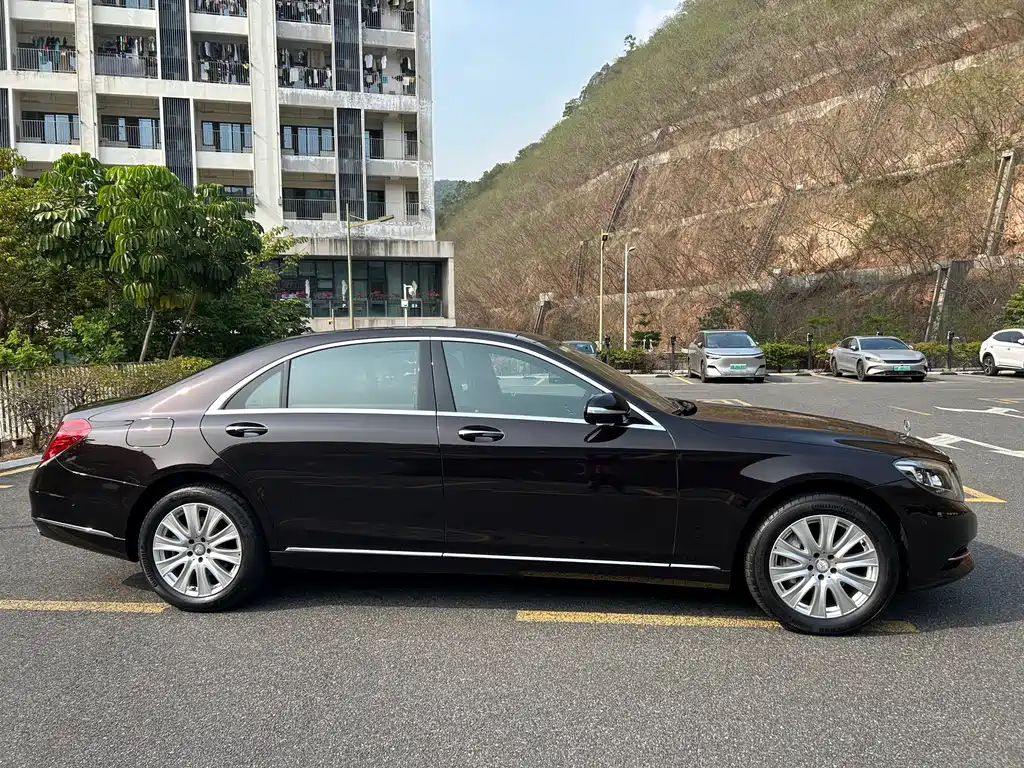 Mercedes-Benz S-Class — миниатюра 13