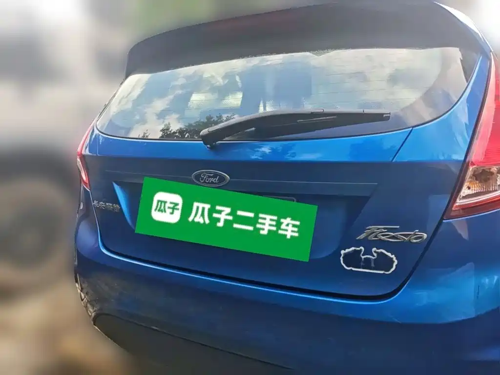 Ford Fiesta — миниатюра 5