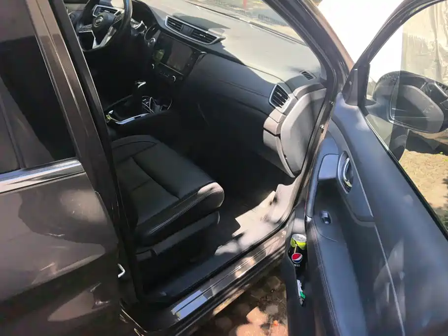 Nissan Qashqai — миниатюра 8