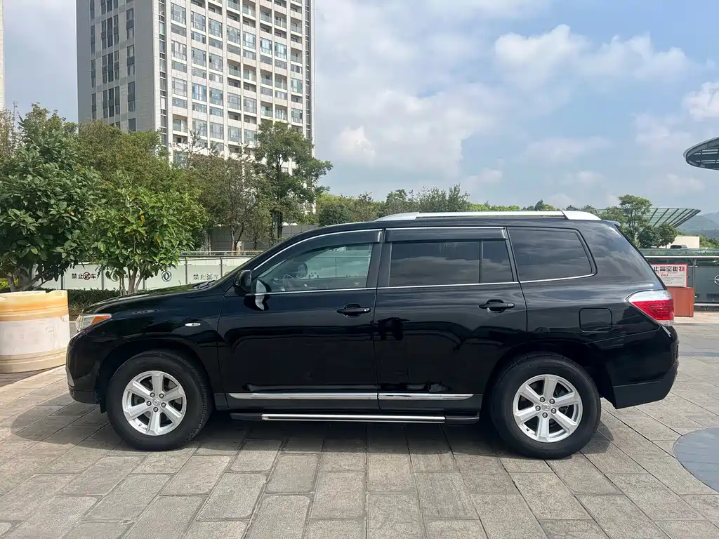 Toyota Highlander — миниатюра 7