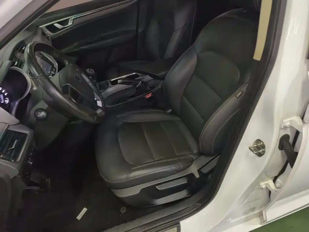 Geely Emgrand GL — миниатюра 15