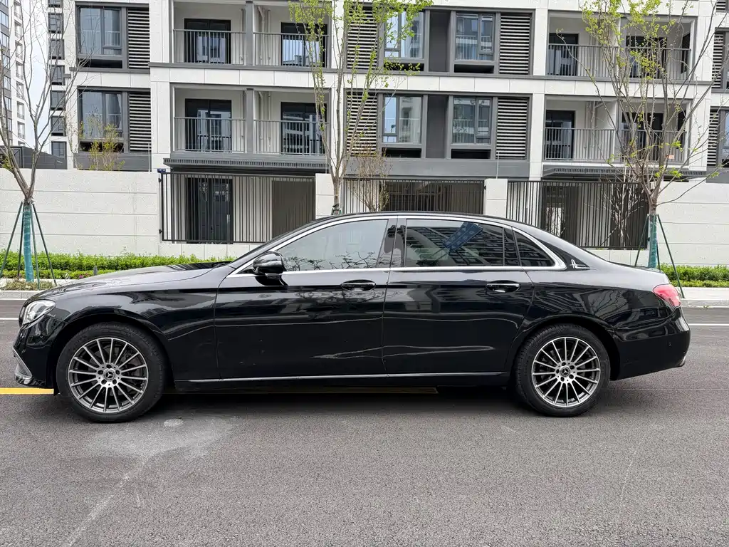 Mercedes-Benz E-Class E 2022 E 260 L