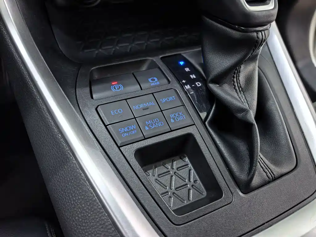 TOYOTA RAV4 RONGFANG