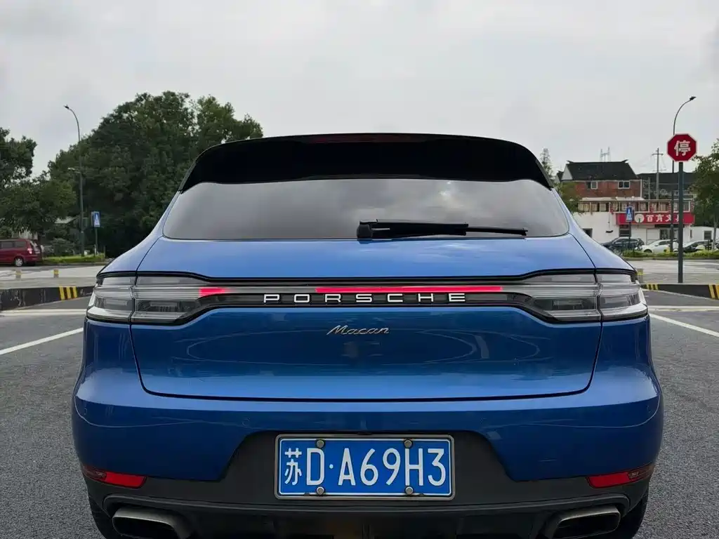 Porsche Macan — миниатюра 8