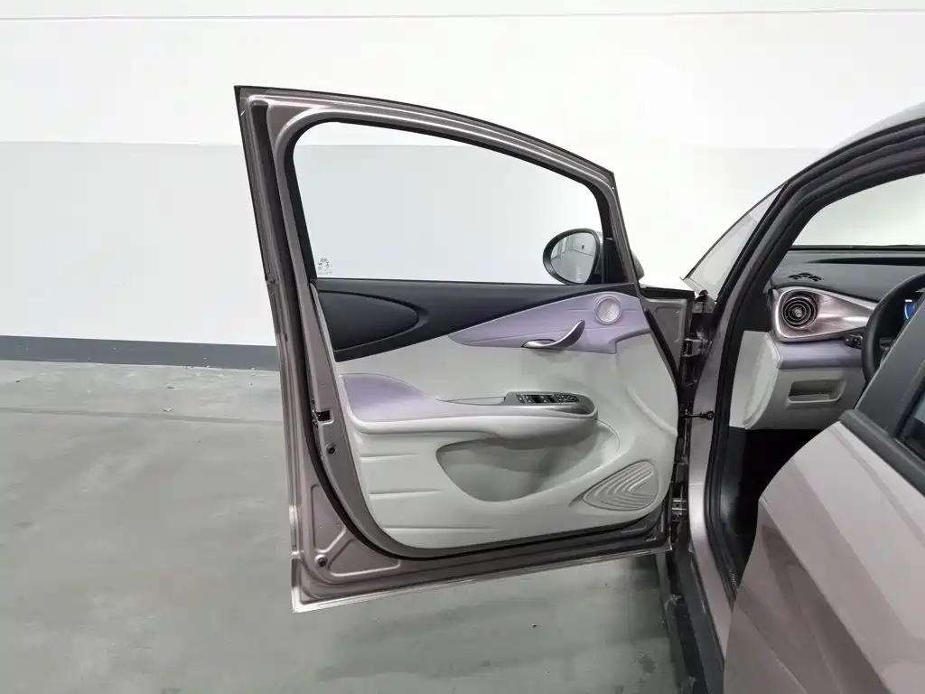 BYD Dolphin — миниатюра 8