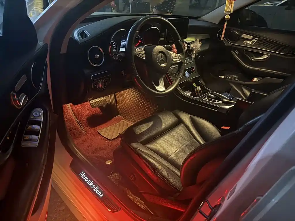 Mercedes-Benz C-Class — миниатюра 4