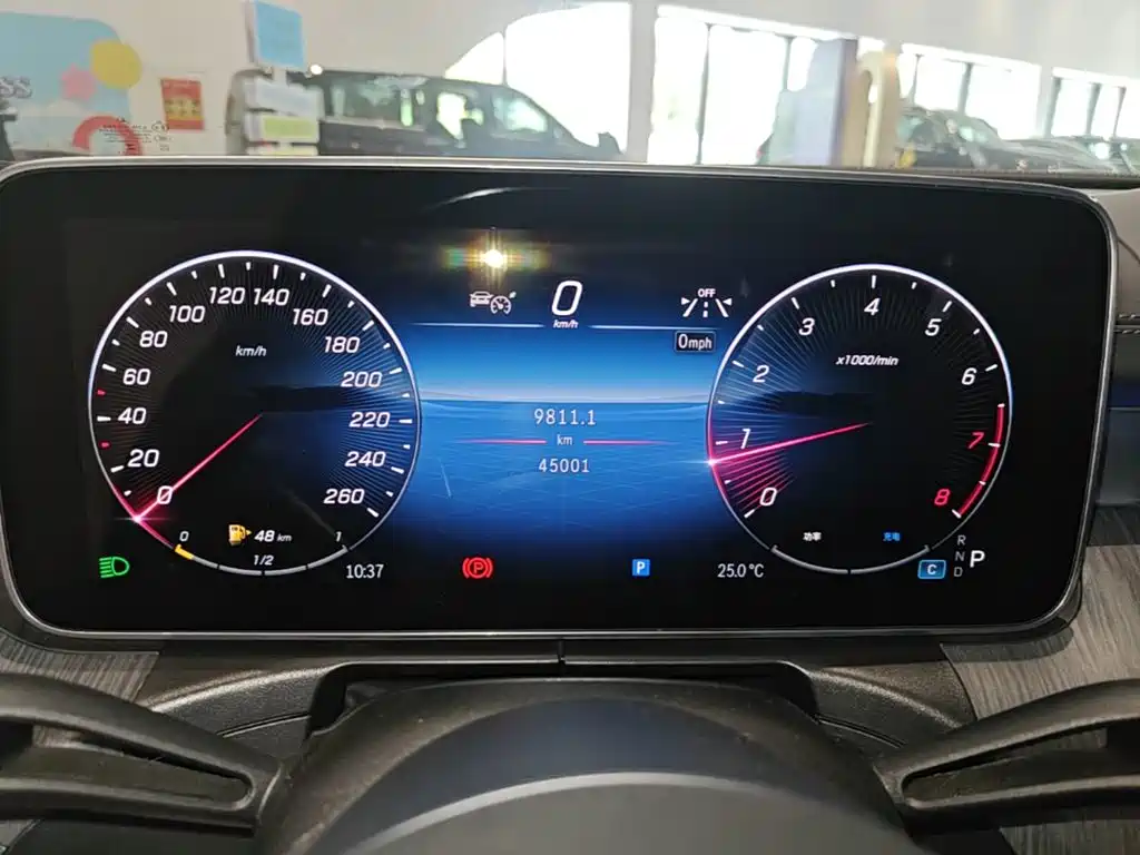 Mercedes-Benz C-Class — миниатюра 12