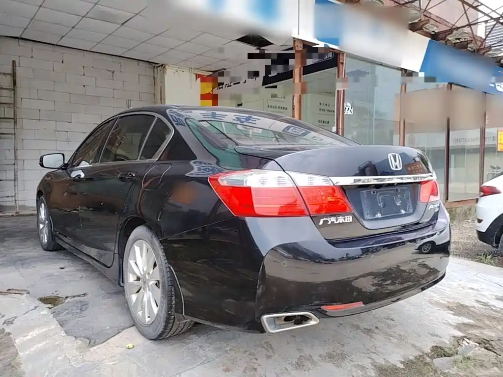 Honda Accord — миниатюра 5