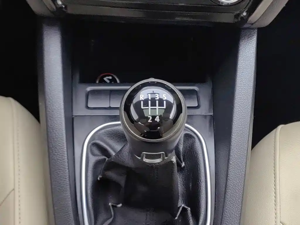 Volkswagen Sagitar — миниатюра 13