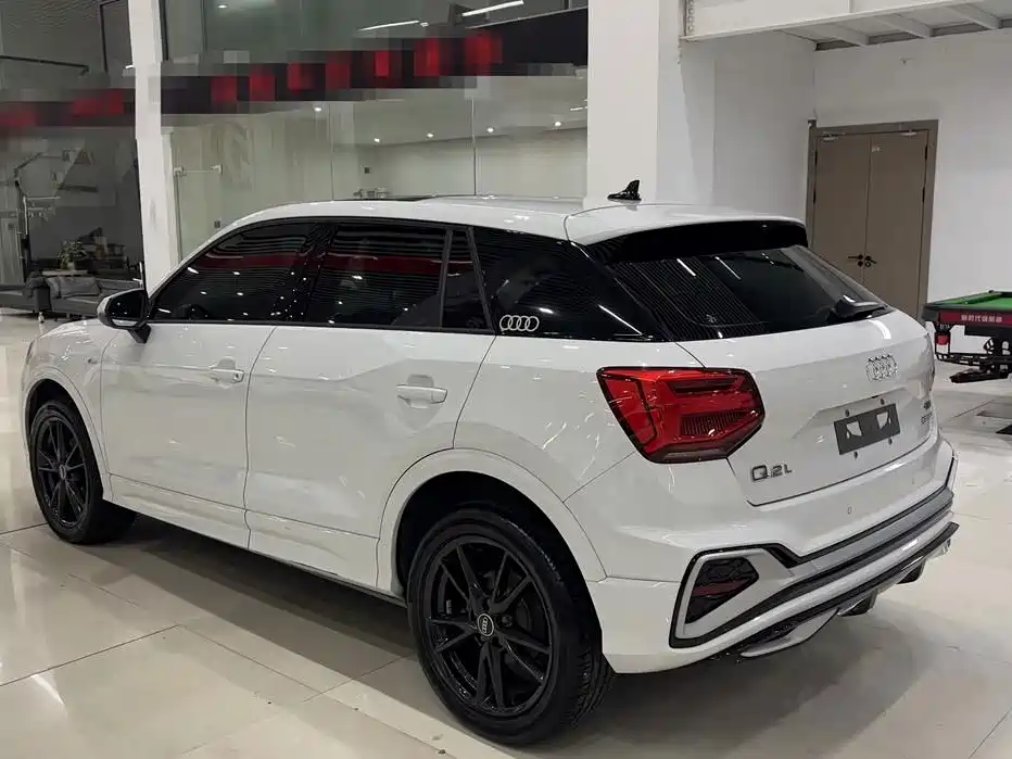 Audi Q2L — миниатюра 6