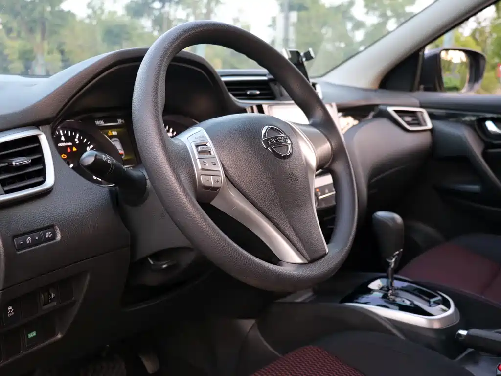 Nissan Qashqai — миниатюра 22