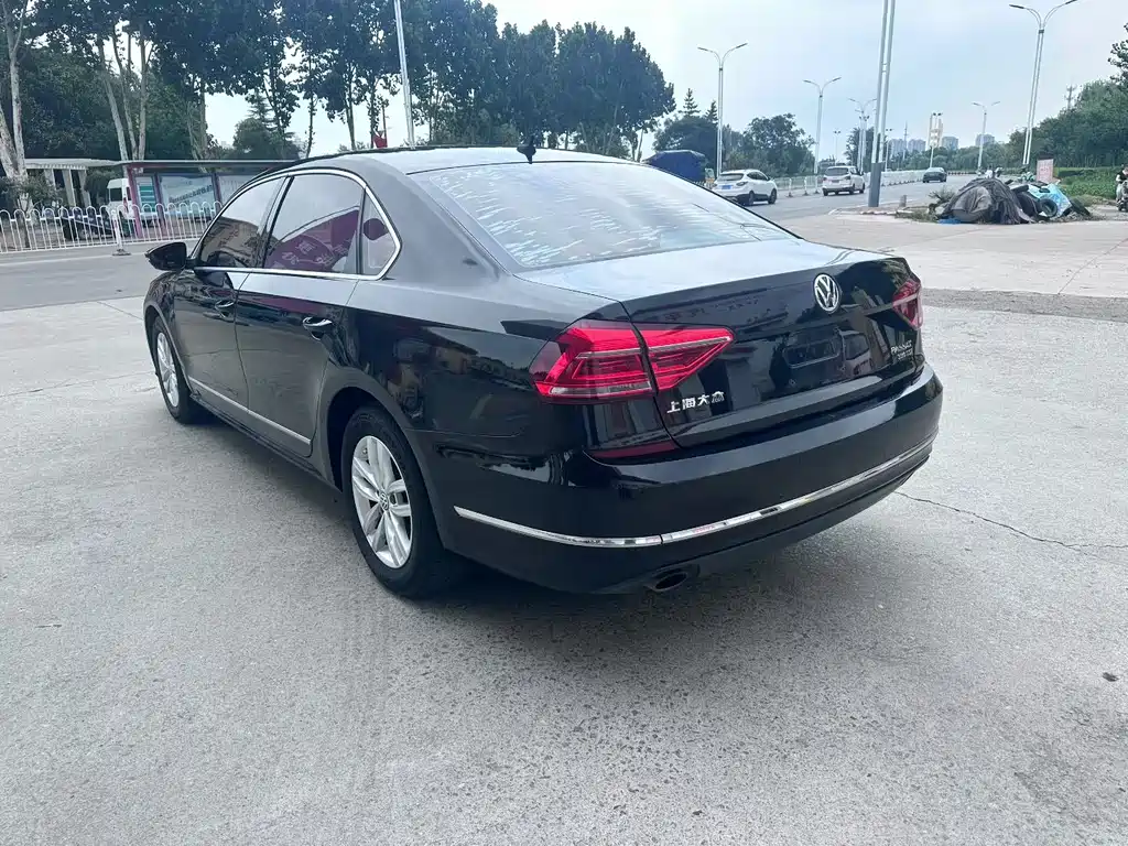Volkswagen Passat — миниатюра 7