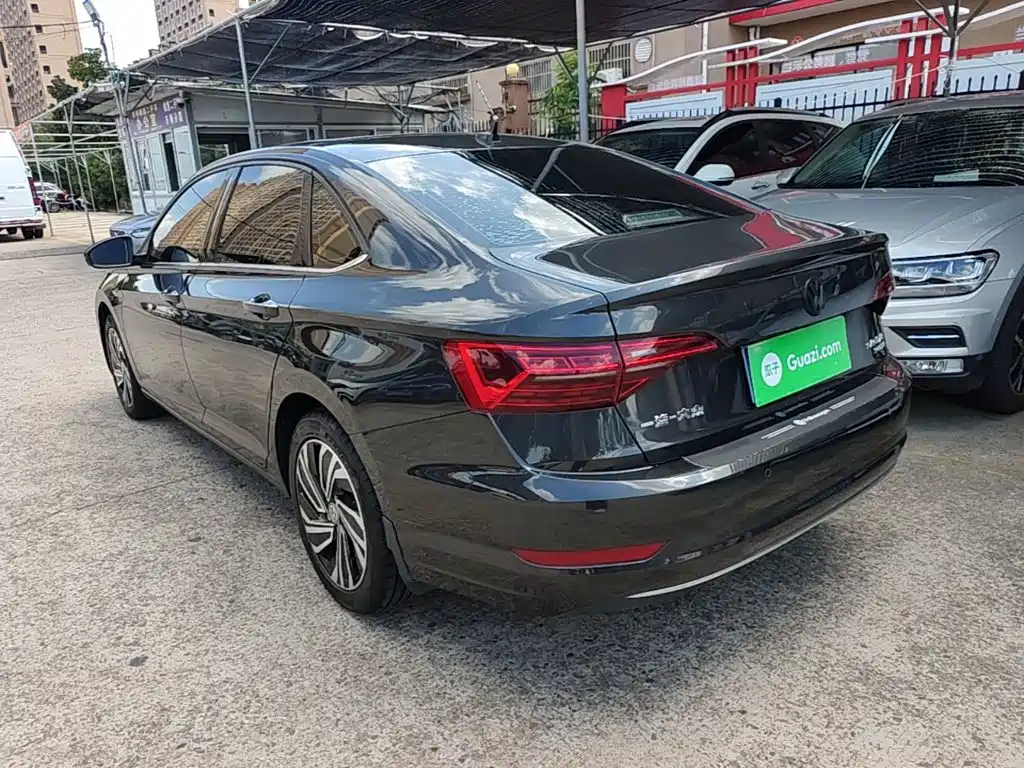 Volkswagen Sagitar — миниатюра 5