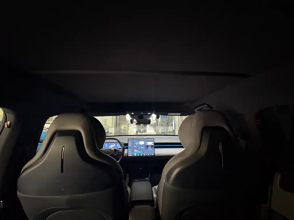 Lynk & Co Z20 — миниатюра 19