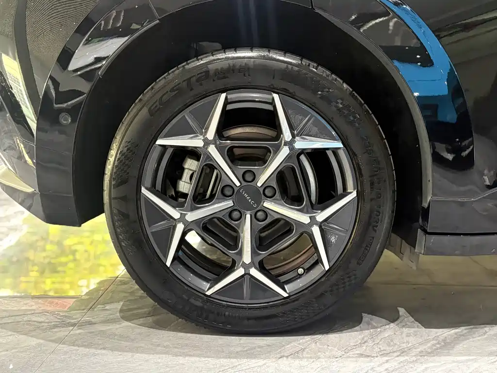 Lynk & Co Z20 — миниатюра 22