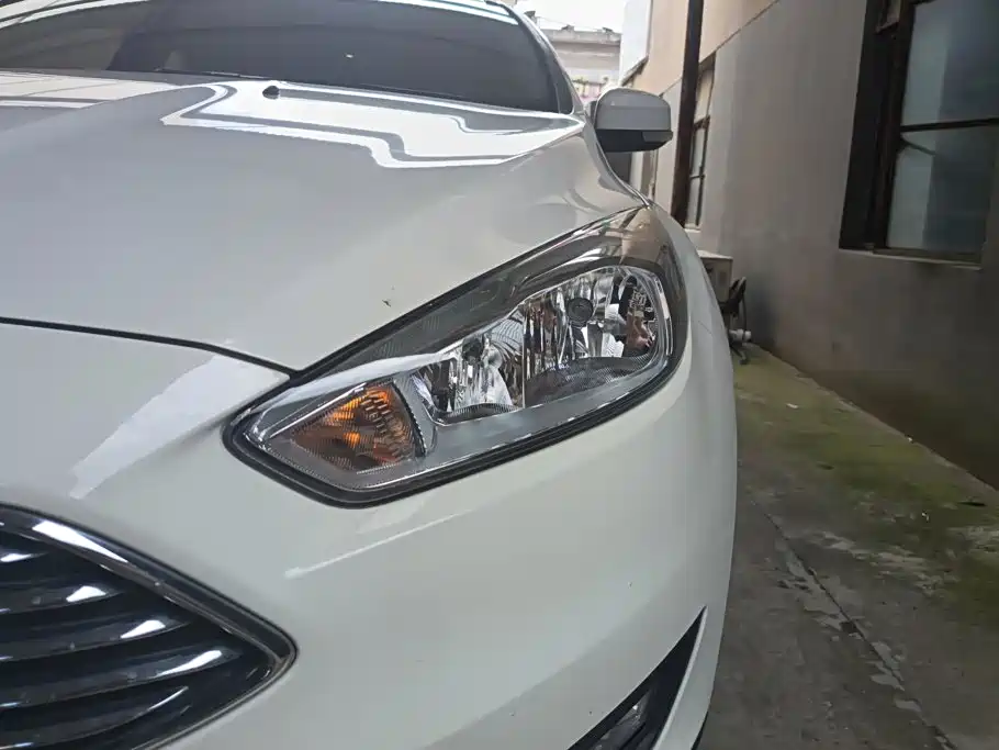 Ford Focus — миниатюра 5