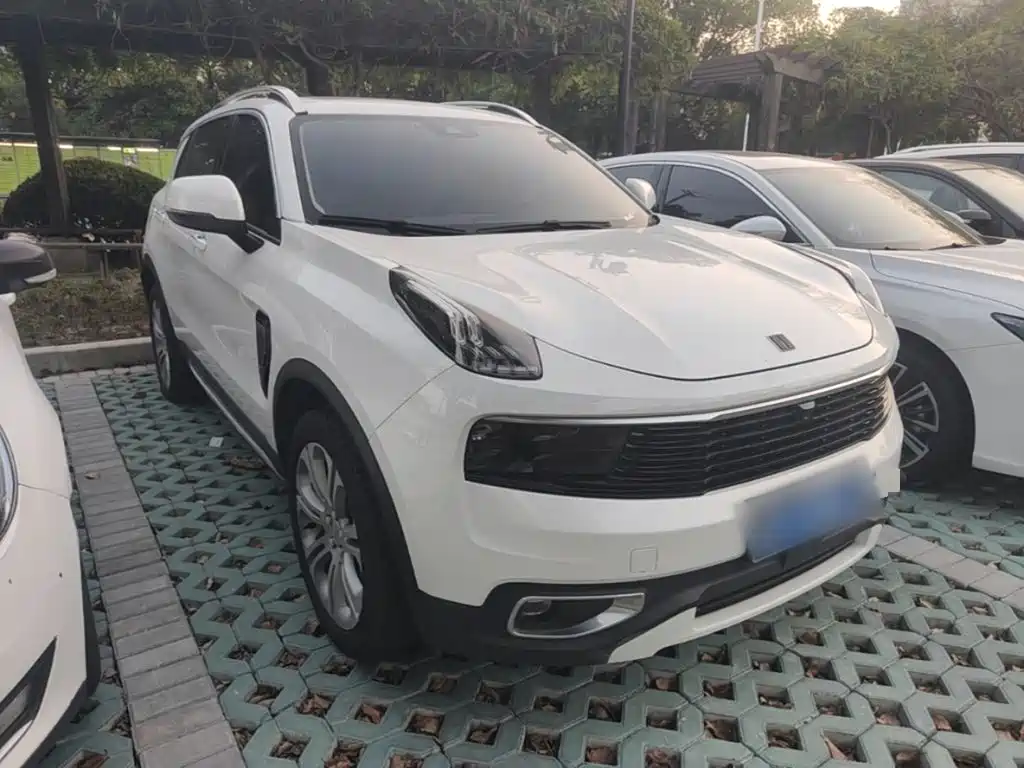 Lynk & Co 01 — миниатюра 4