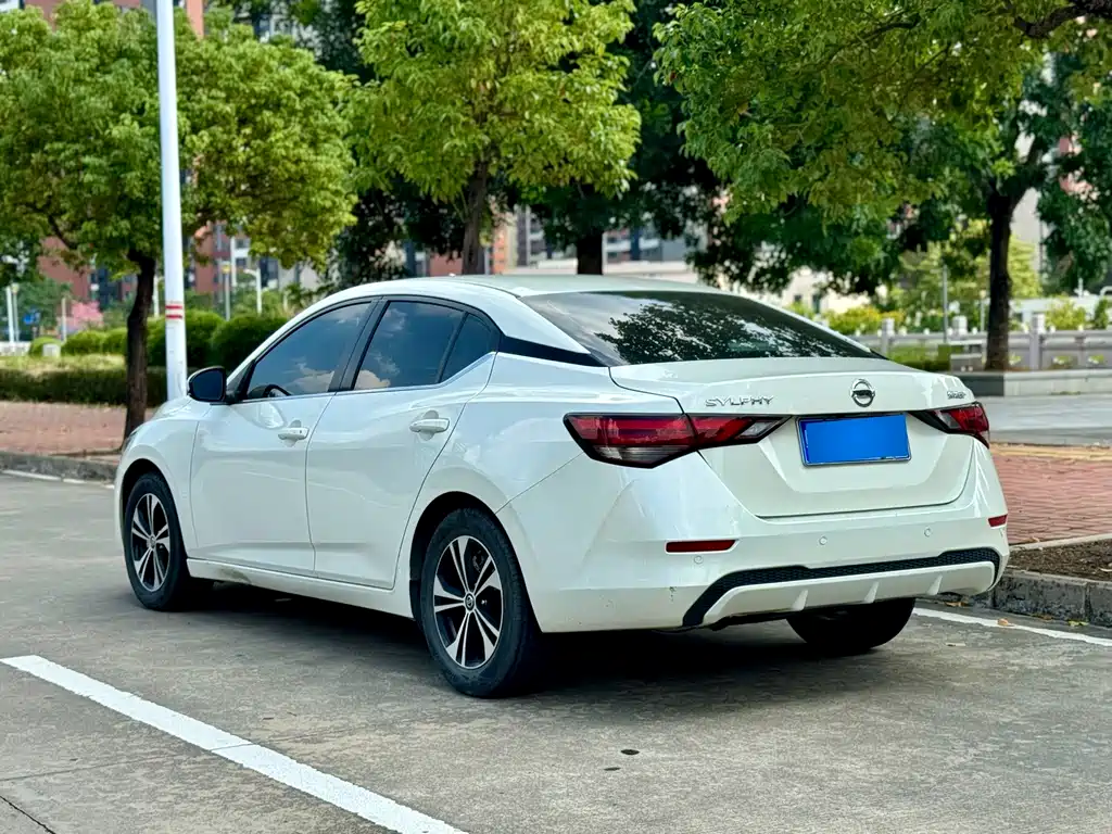 Nissan Sylphy — миниатюра 3