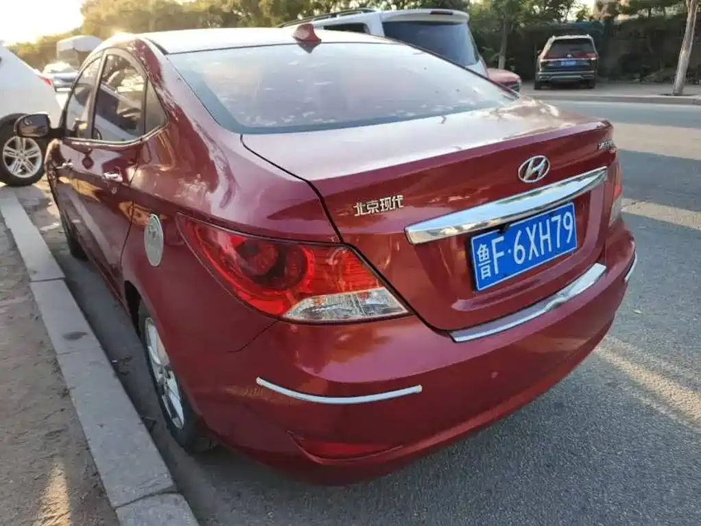 Hyundai Verna — миниатюра 6
