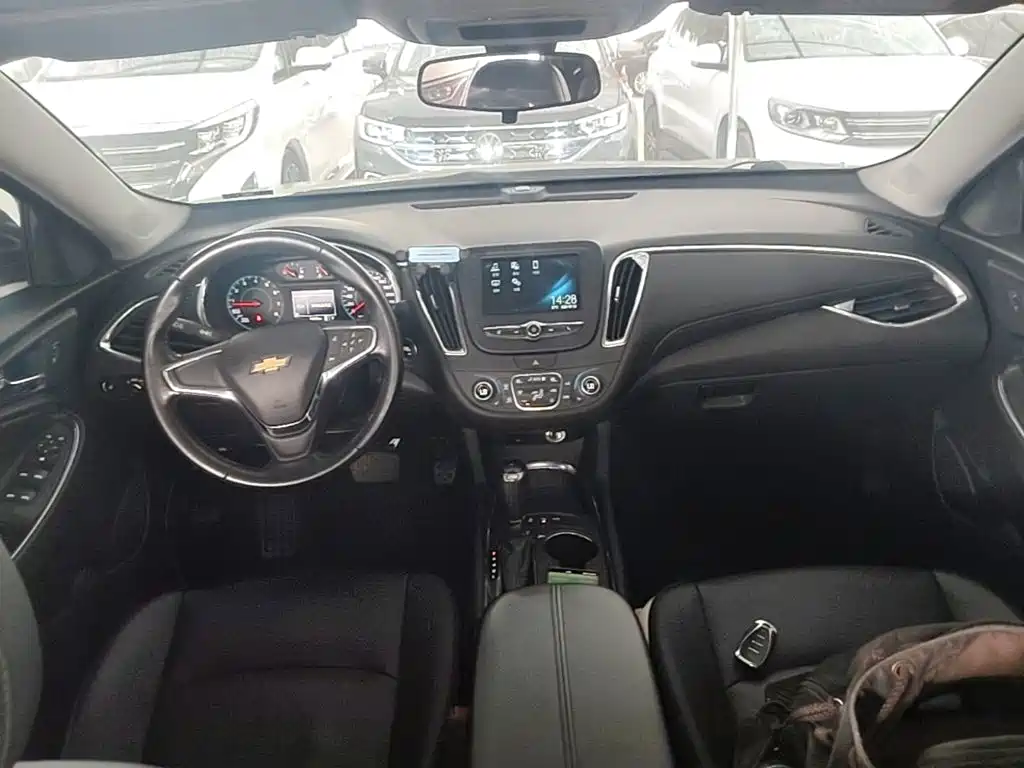 Chevrolet Malibu XL — миниатюра 10