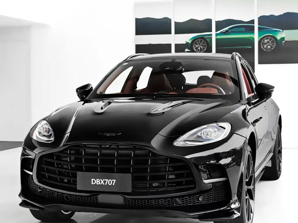 Aston Martin DBX 2025 4.0T V8 707