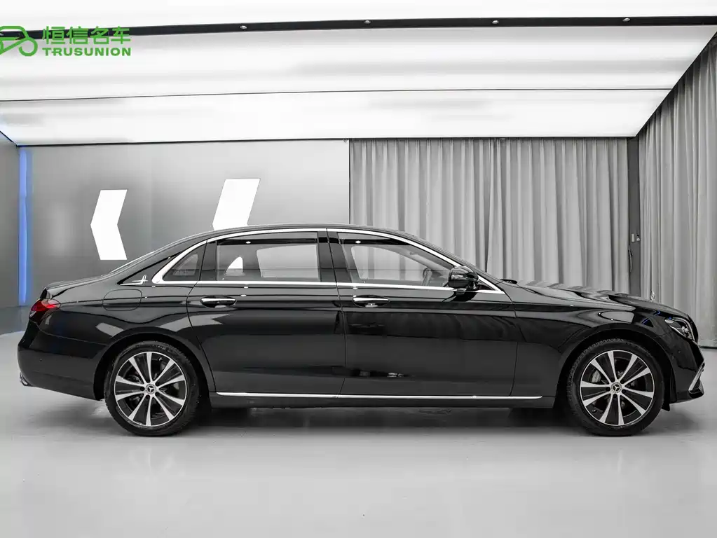 Mercedes-Benz E-Class New Energy — миниатюра 7