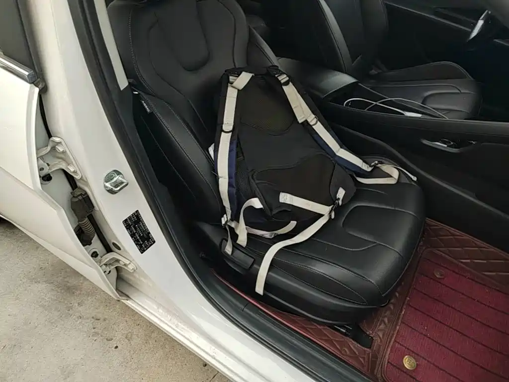 Hyundai Elantra — миниатюра 25