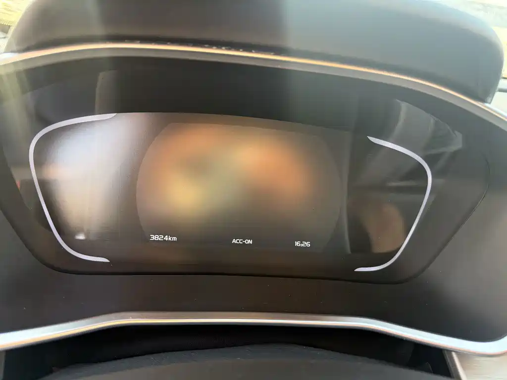 Geely Binyue — миниатюра 12