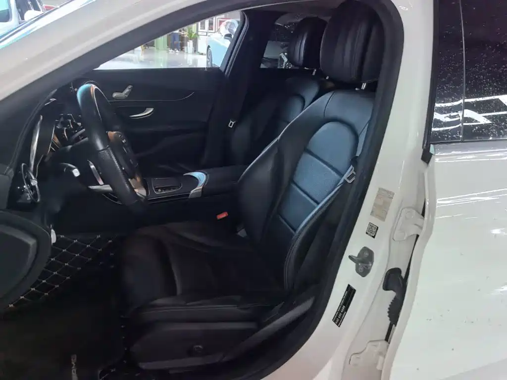 Mercedes-Benz C-Class — миниатюра 15