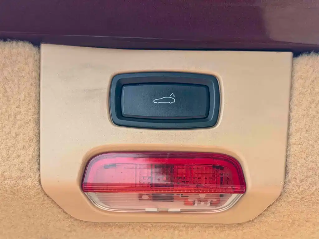 Porsche Cayenne — миниатюра 26