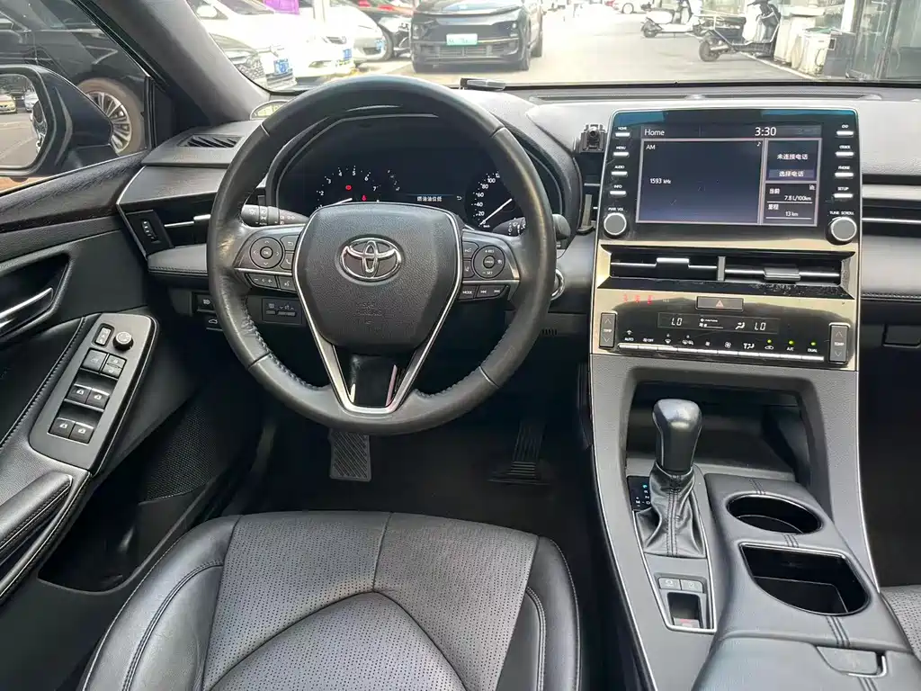 Toyota Avalon — миниатюра 11