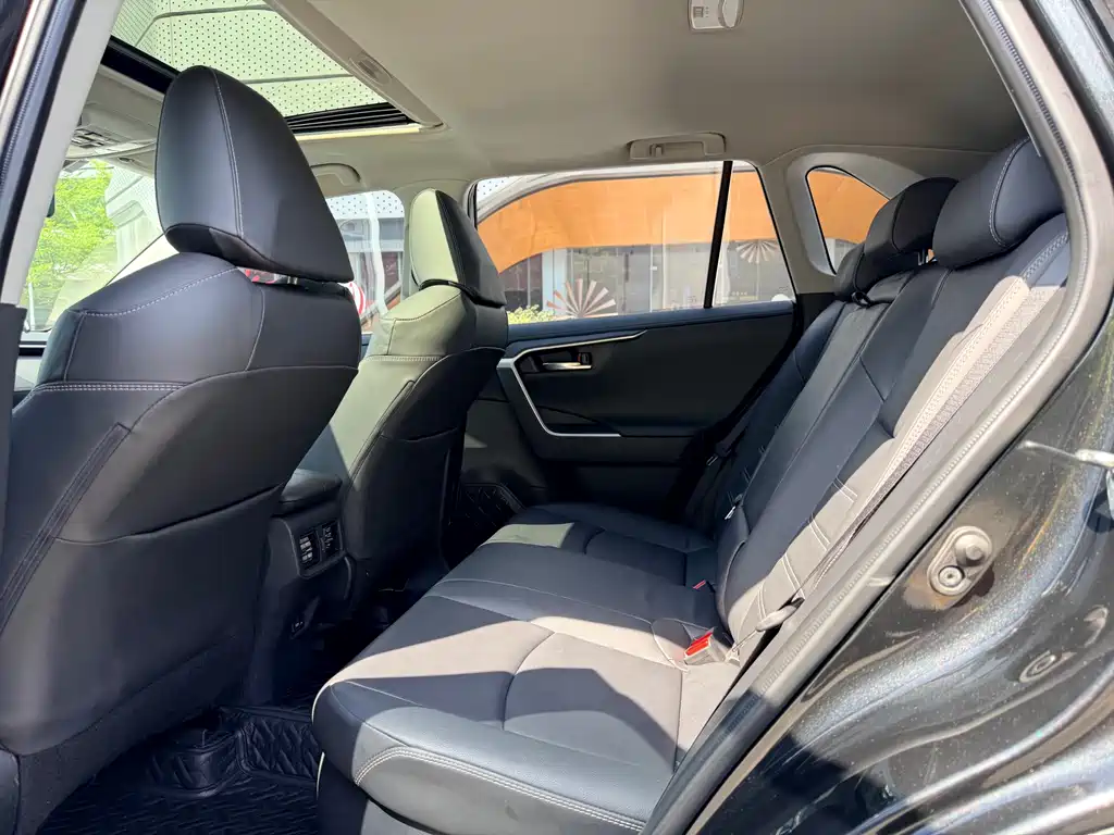 TOYOTA RAV4 RONGFANG