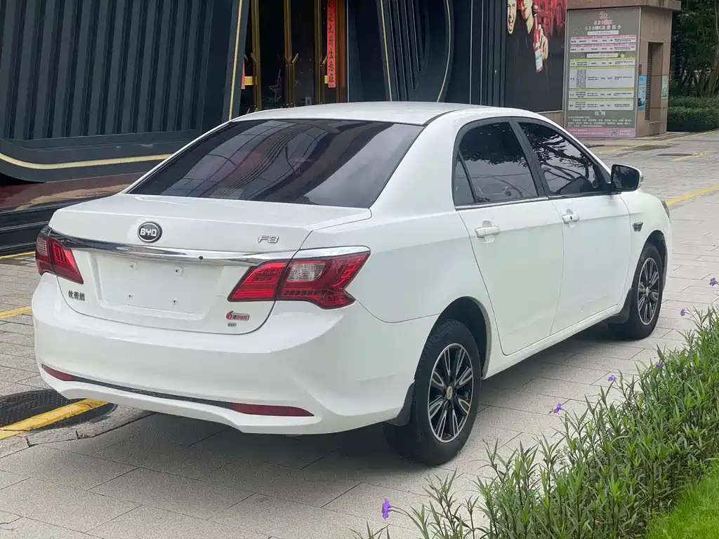 BYD F3 — миниатюра 6