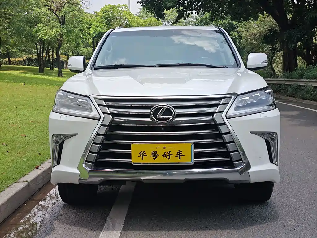 Lexus LX — фотографии объявления, Фото 3